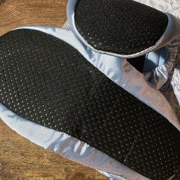 French Connection Light Blue Satin Travel Slippers With Travel Case, Never Used. - Picture 2 of 4
